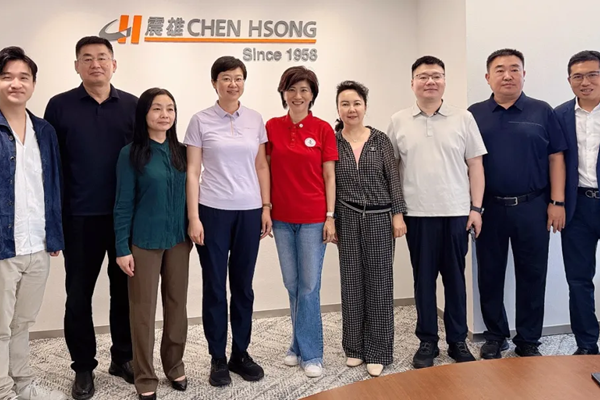 鲁港同心 桑梓情深：震雄集团与菏泽市领导一行共话鲁港合作与人才发展